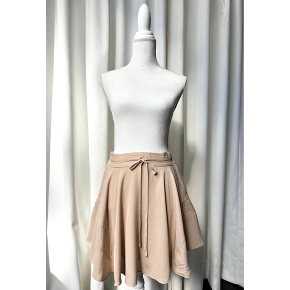 A.L.C. Women's Silk Mini Skirt in Dusty Pink, Size 2 - Picture 2 of 12